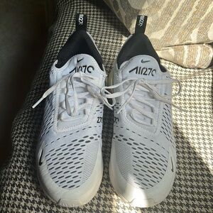Nike AIR Max 270 Women’s 9.5 White